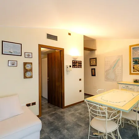 Apartment Sirmio - Primavera